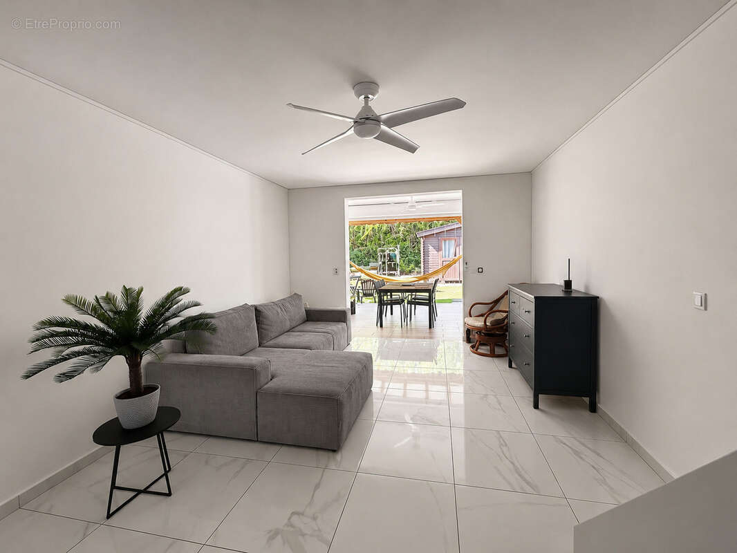 Immeuble de rapport au Gosier Périnet   3 duplex loués   Terrain 2020 m2   Rentabilité attractive - photo 4