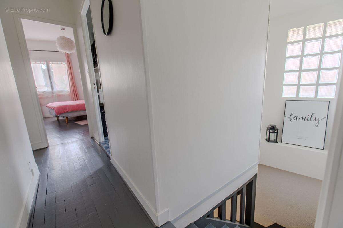 Maison à OINVILLE-SUR-MONTCIENT