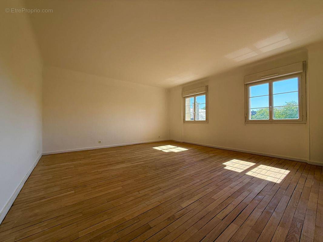 Appartement à FALAISE