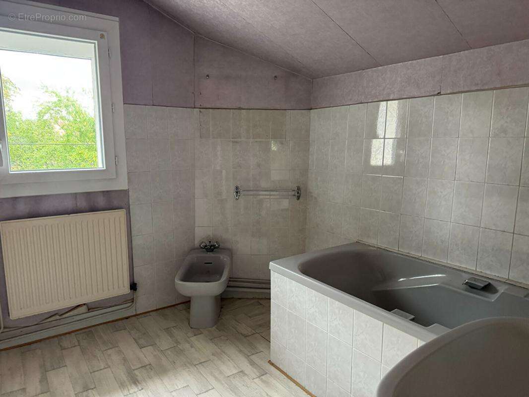 Maison à RAZAC-SUR-L&#039;ISLE