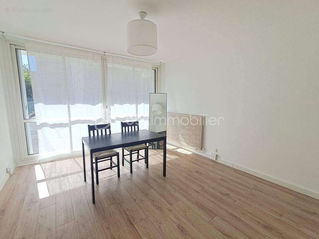 Appartement à VILLEJUIF