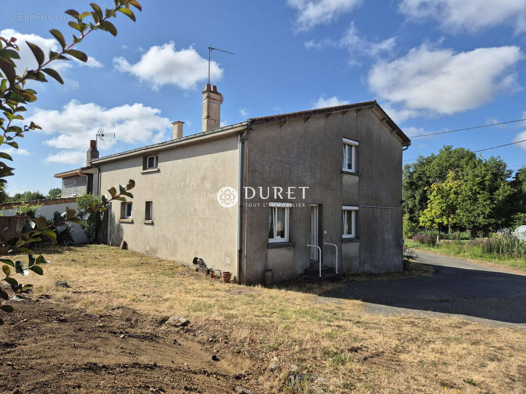 Maison à LE FUILET