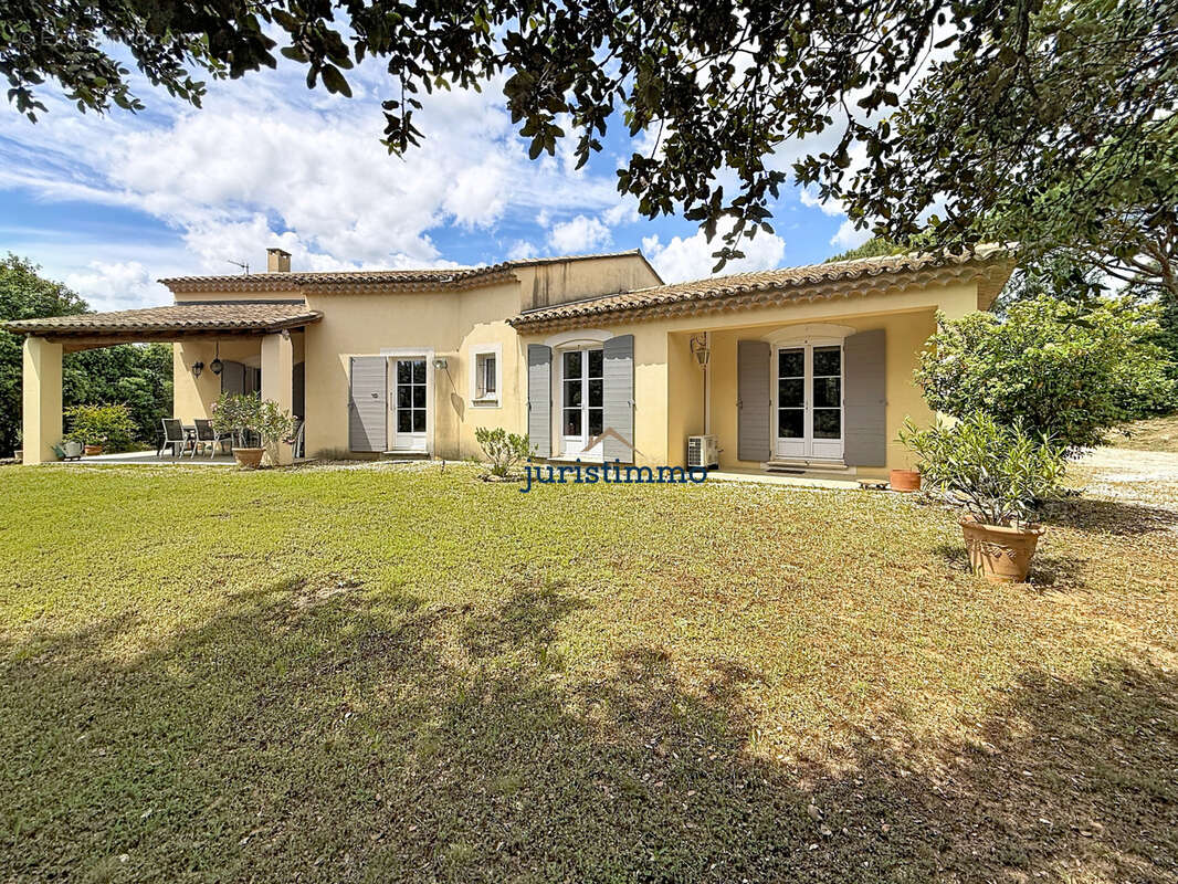 Maison à SUZE-LA-ROUSSE