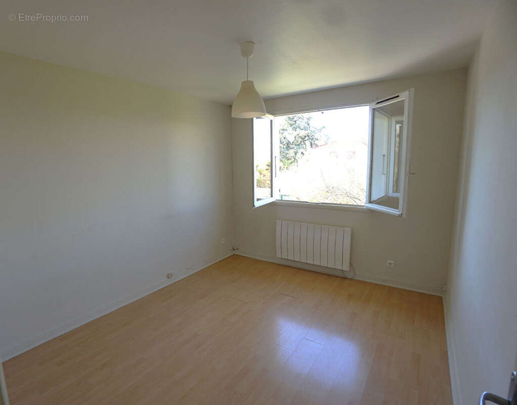 Maison à SAINT-GENIS-LAVAL