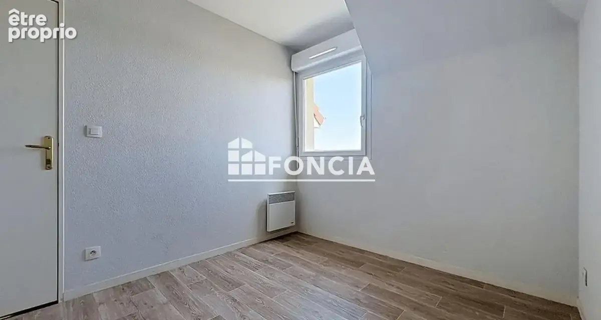Bel appartement en dernier étage avec vue dégagée - photo 11