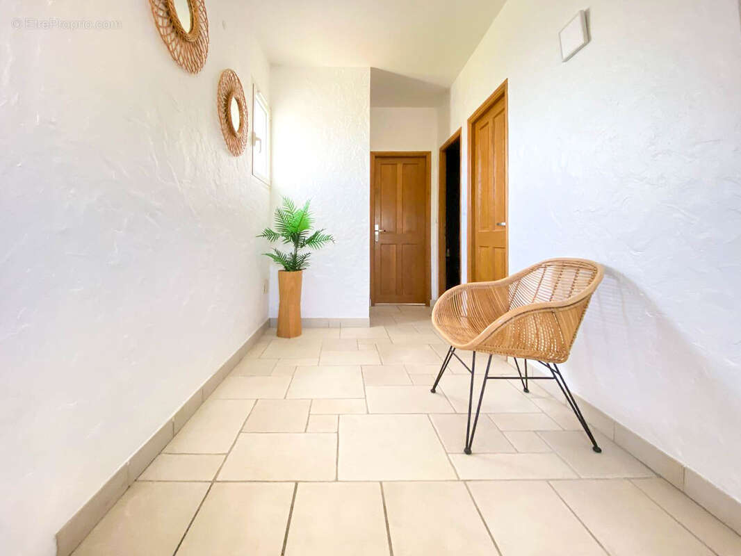 Maison à COURNONTERRAL