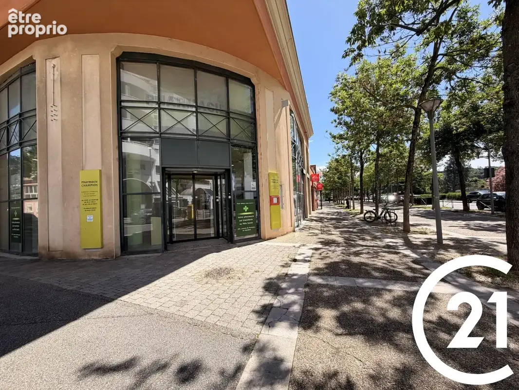 Photo Commerce à Valence au prix de 365 000€