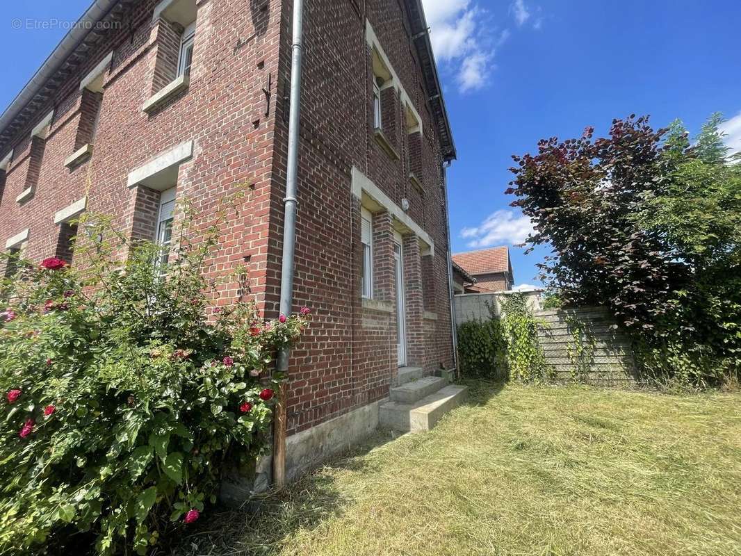 Maison à AULNOIS-SOUS-LAON