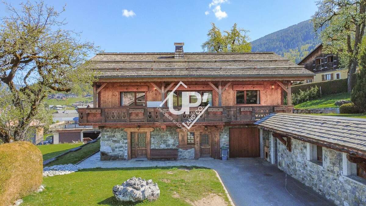 Maison à ARACHES-LA-FRASSE