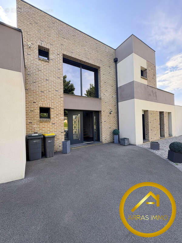 Maison à ROCLINCOURT