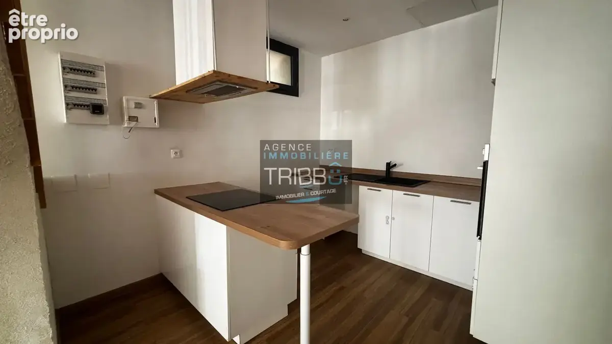 Maison de village en duplex de 80 m2 avec grand garage - TRESSERE - photo 2