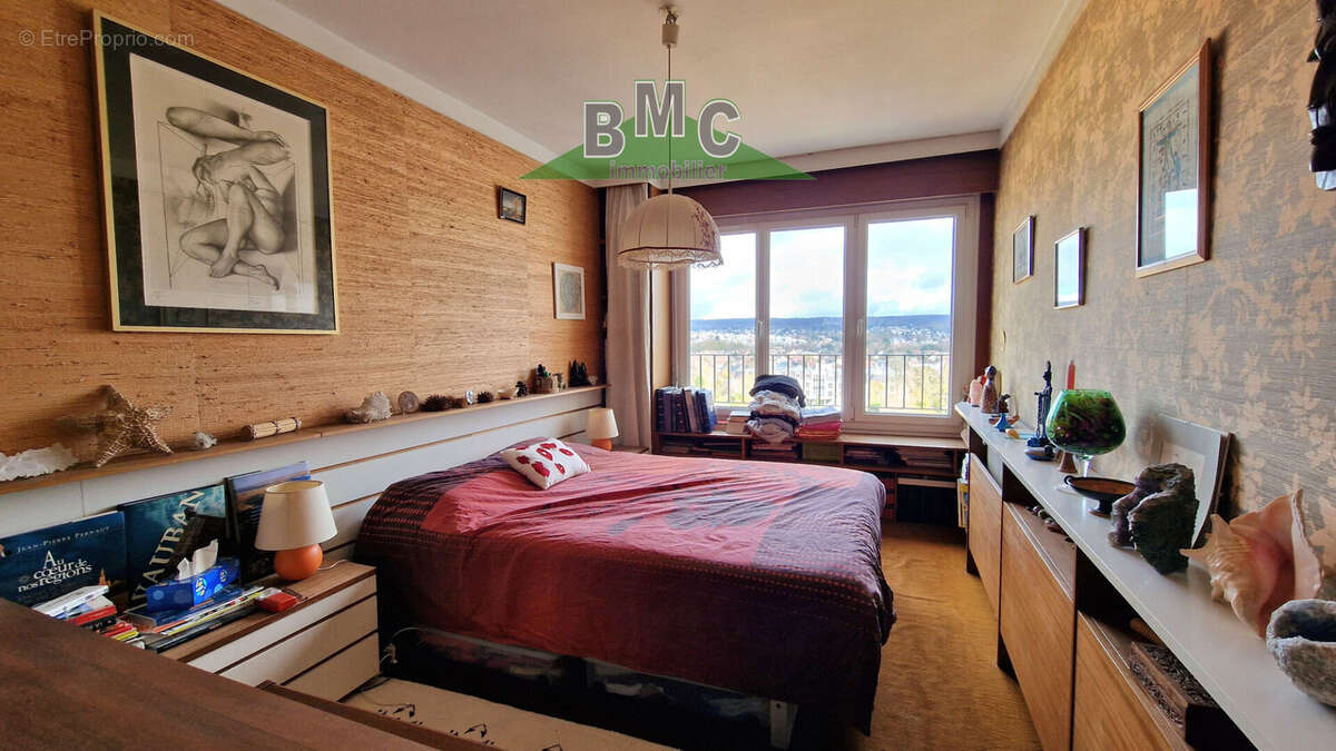 Appartement à LE PLESSIS-BOUCHARD