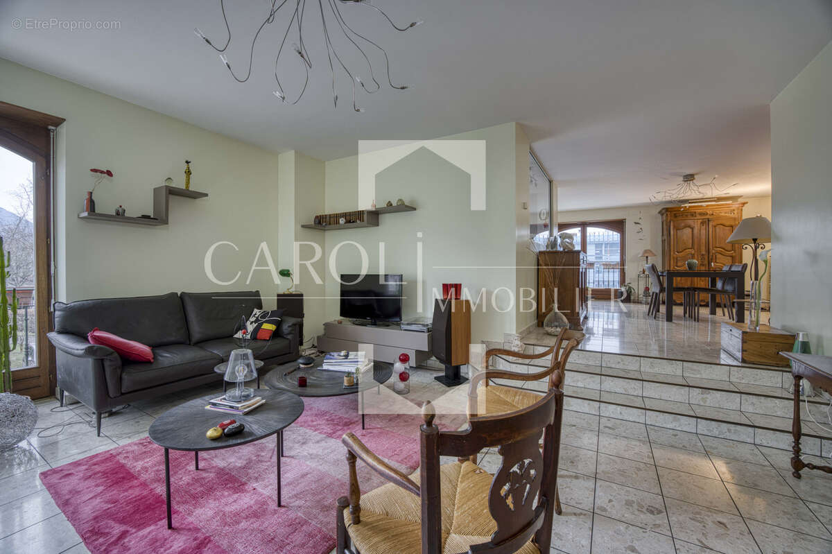 Appartement à ANNECY-LE-VIEUX