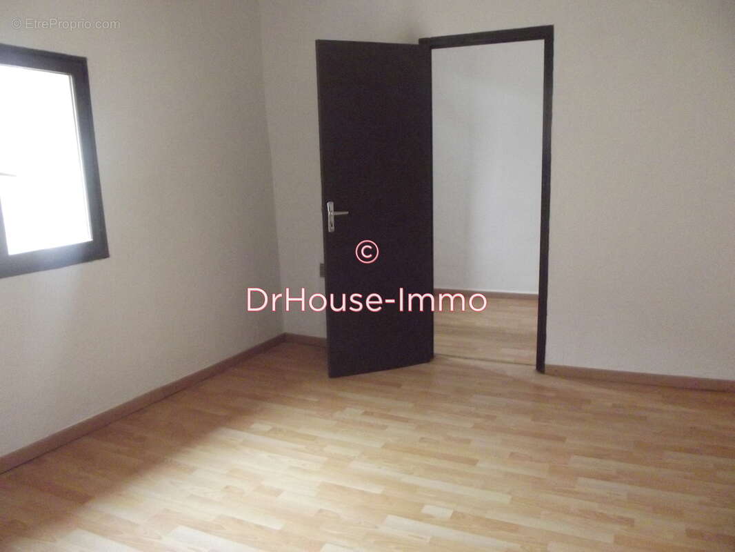 Appartement à LE LUC