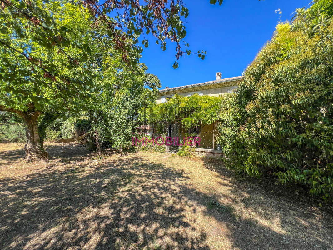 Maison 90 m² à Carpentras  - photo 4