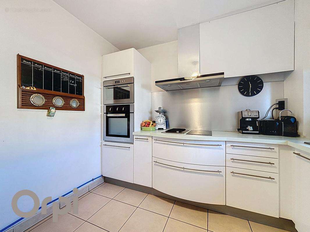 Maison à ROQUEBRUNE-SUR-ARGENS