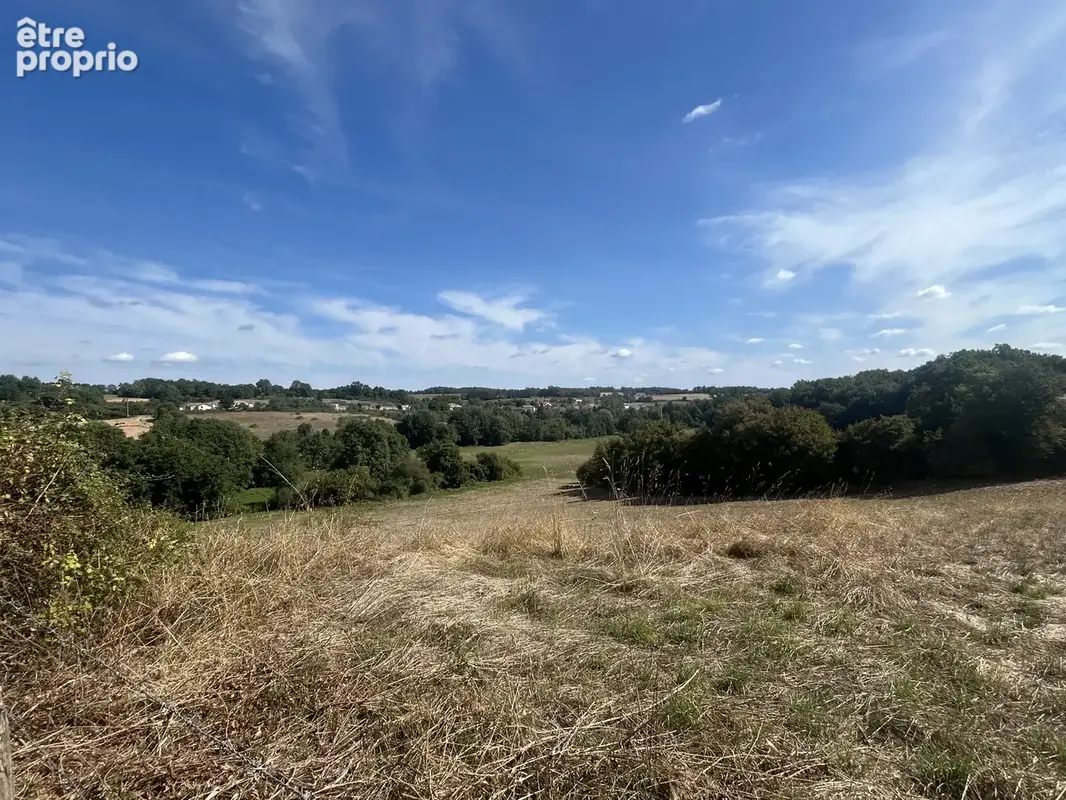 Fermette isolee sur 7 hectares de terrain d'un seul tenant - source - emplacement rare - photo 13