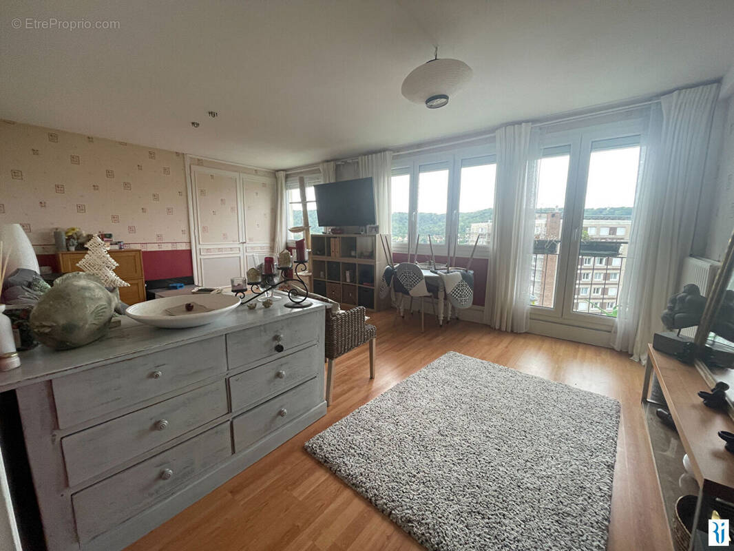Appartement à DARNETAL