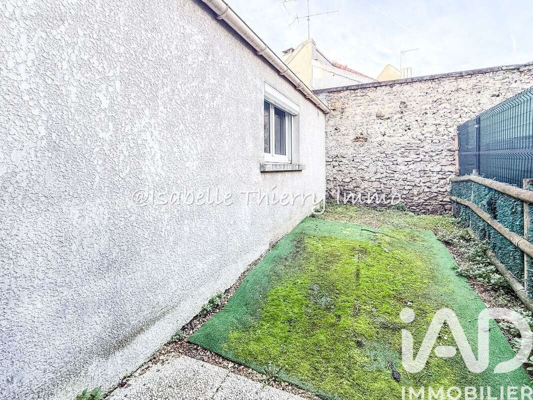 Photo 2 - Appartement à MONTLHERY