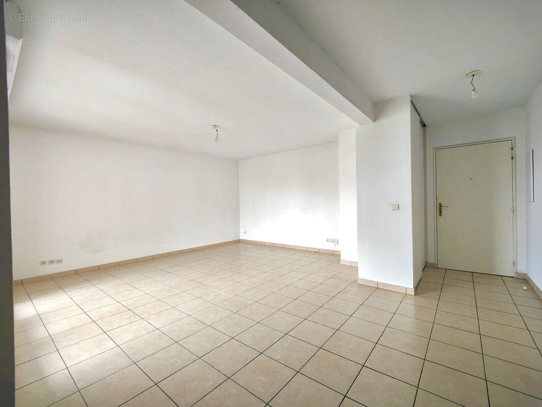 Appartement à TASSIN-LA-DEMI-LUNE