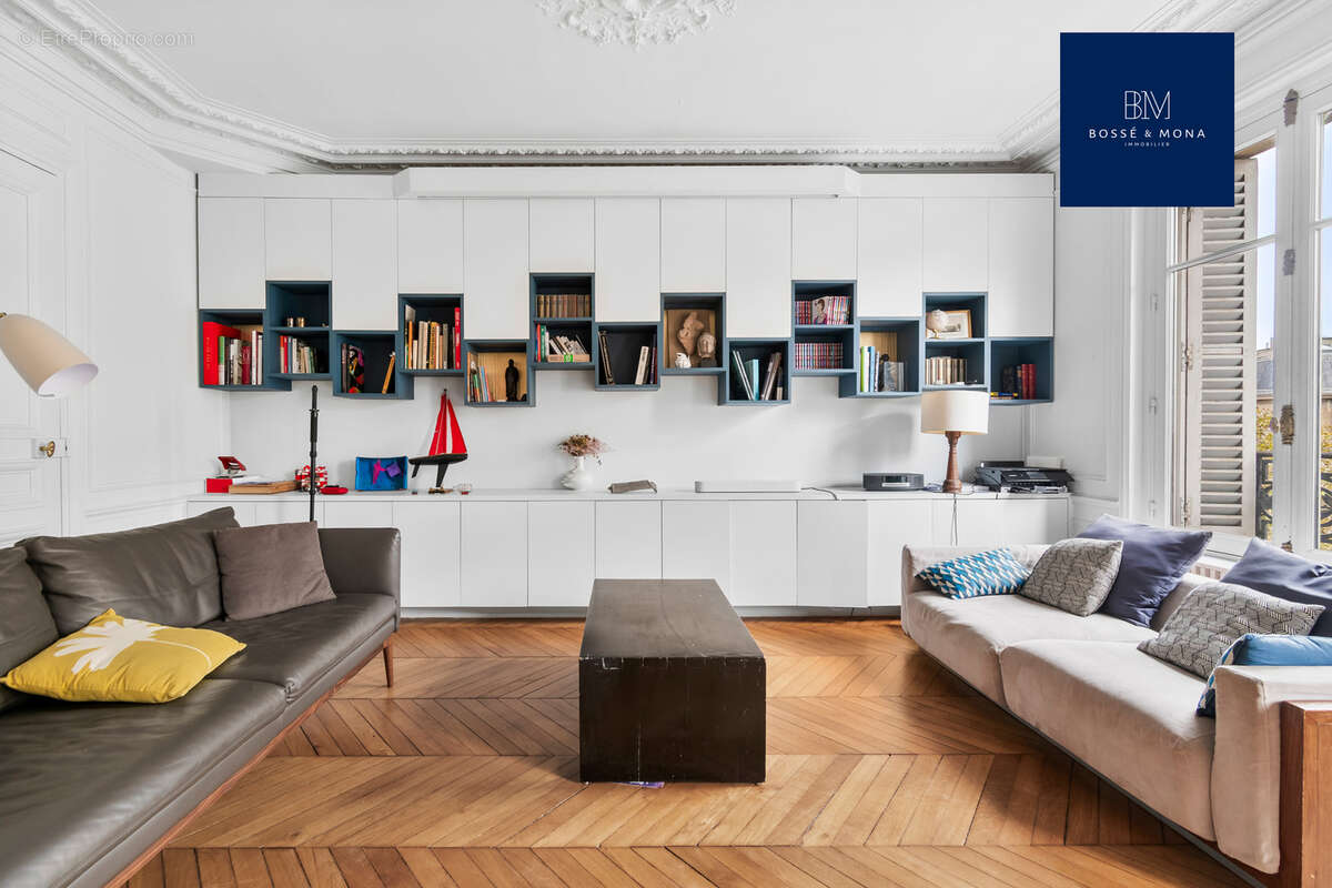 Appartement à PARIS-7E