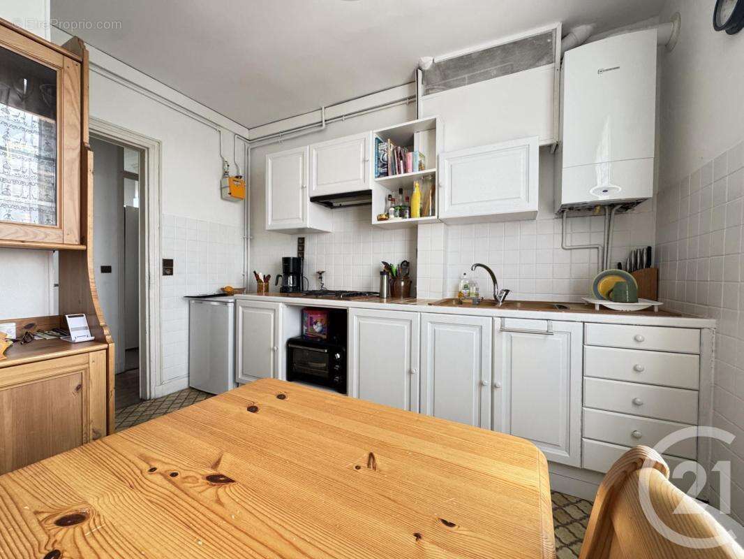 Appartement à FONTENAY-SOUS-BOIS