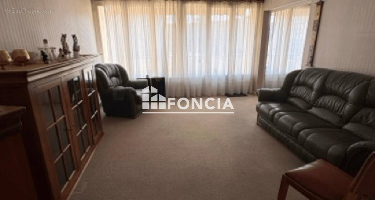 Appartement à GUILHERAND-GRANGES