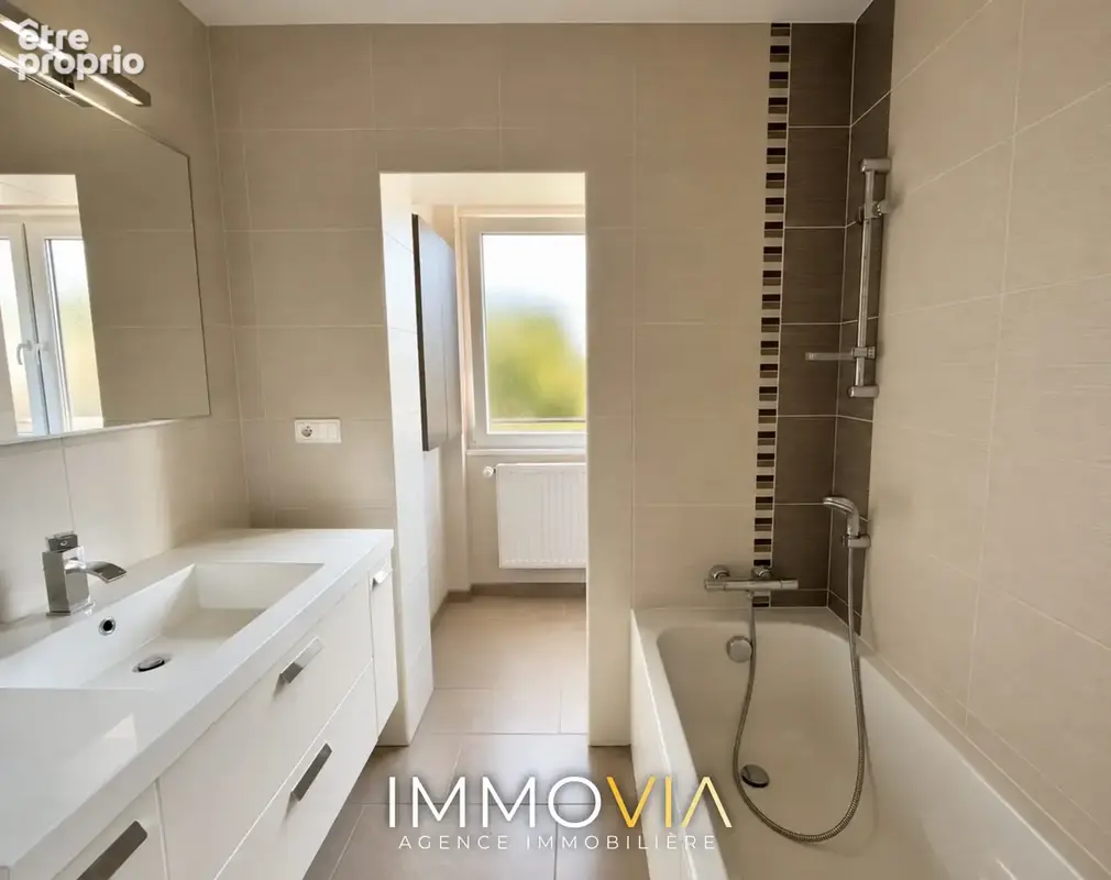 Appartement 92 m² à Forbach  - photo 4