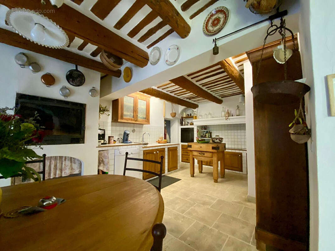 Maison à GARGAS