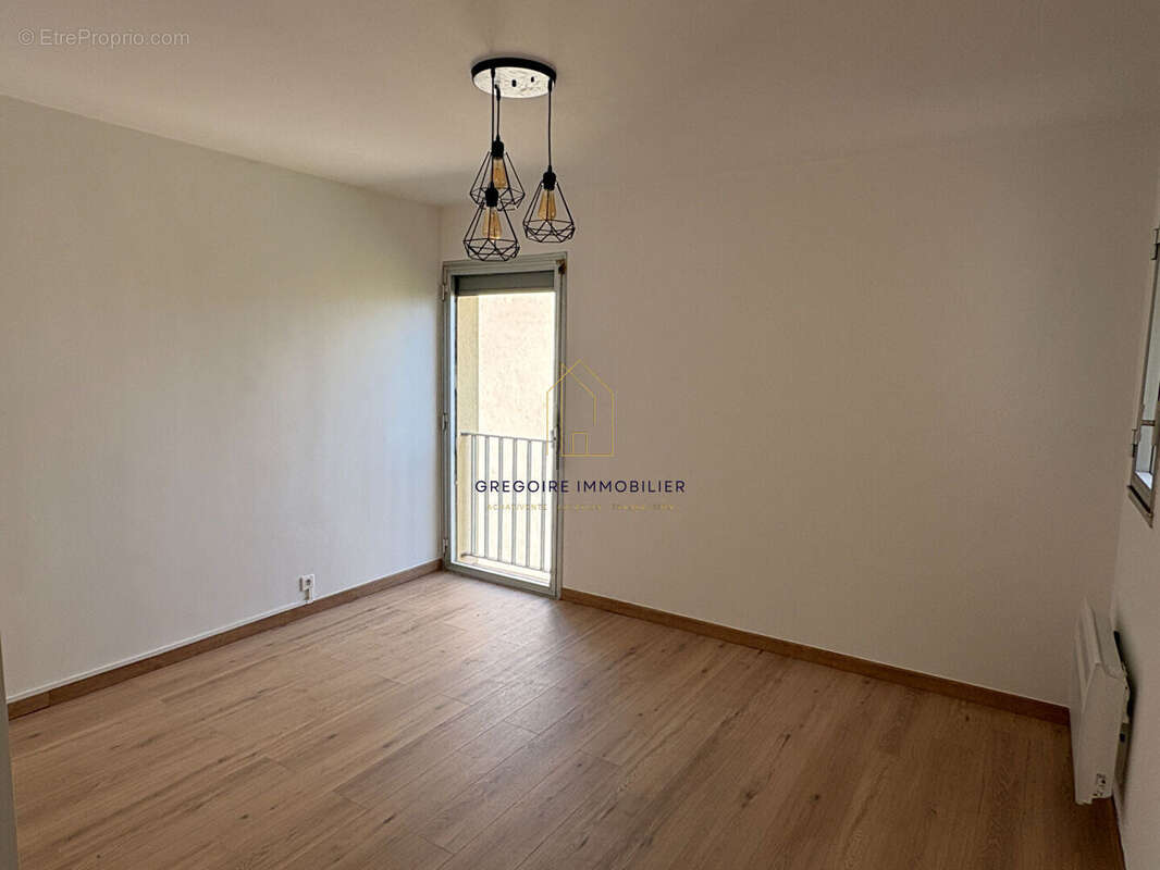 Appartement à PERTUIS