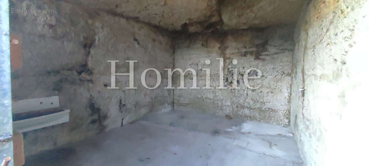 Terrain à CIVRAY-DE-TOURAINE