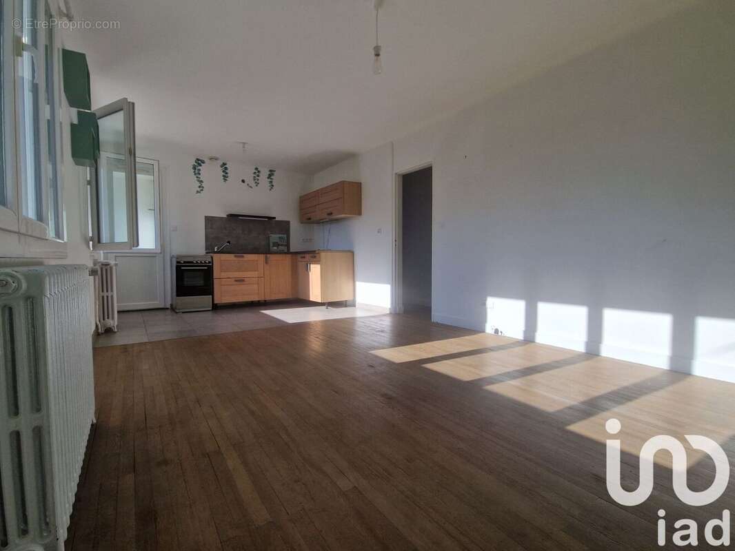 Photo 5 - Maison à JAUNAY-CLAN