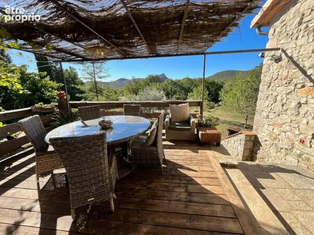 Mas en pierres LES VANS - terrain 1,8ha - photo 11