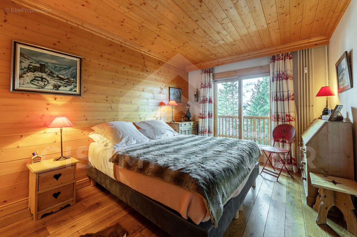 Appartement à LES ALLUES