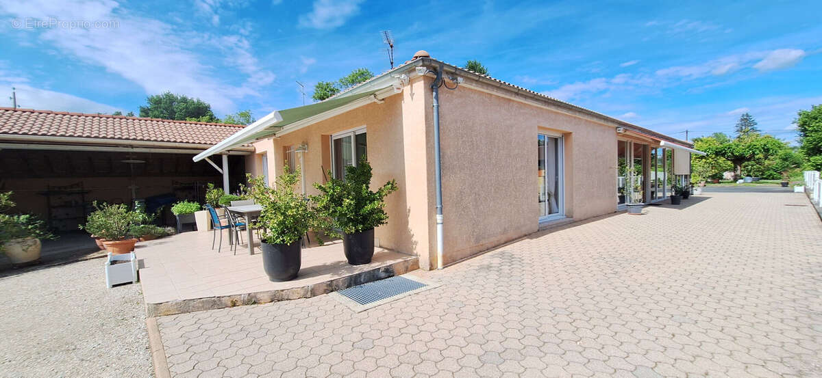 Maison à BUELLAS