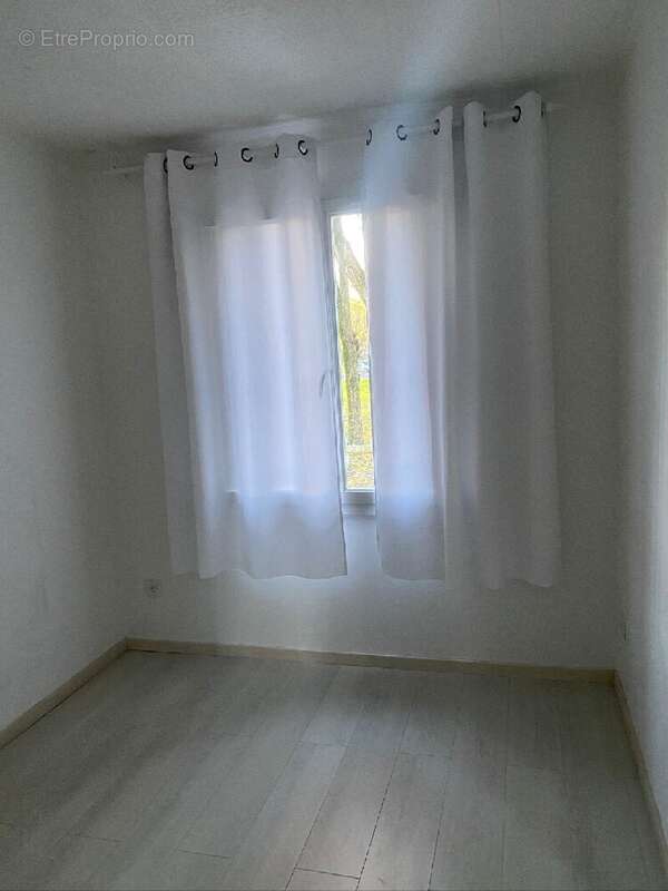 Appartement à CLICHY-SOUS-BOIS
