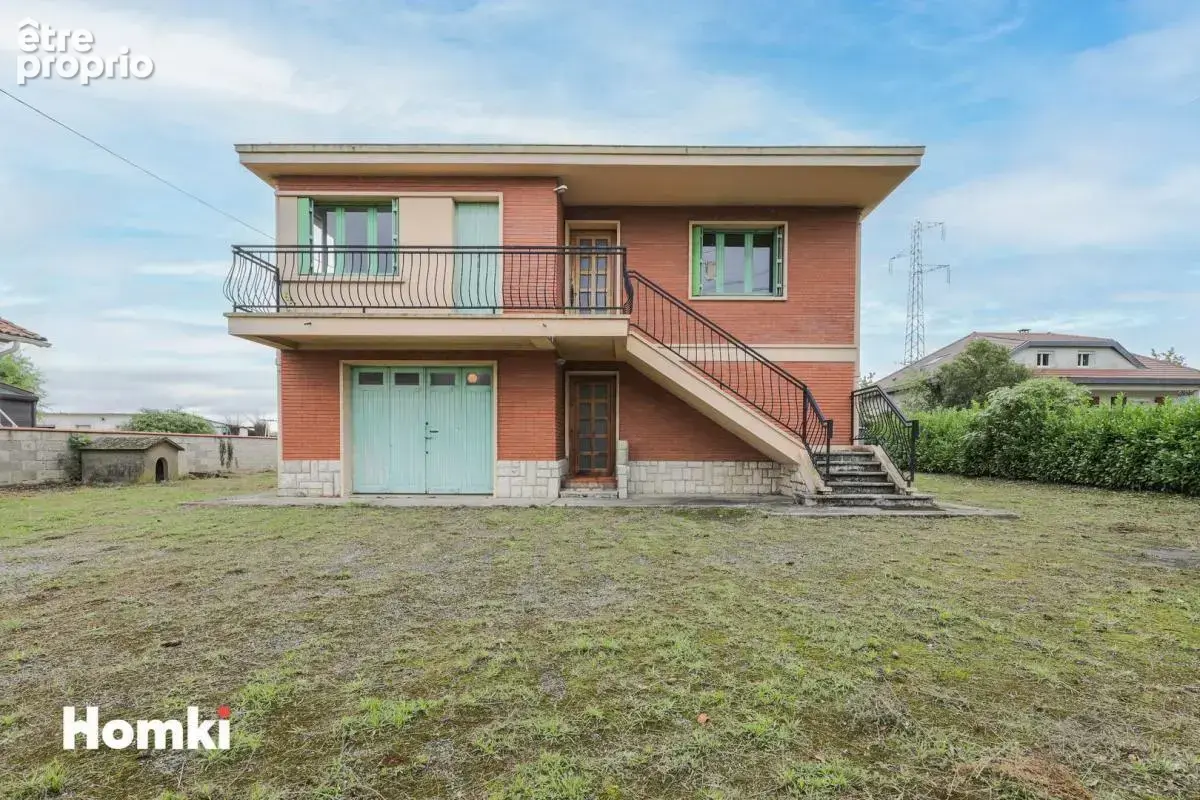 Maison/Villa T5 de 113 m² + terrain de 2174 m² à Saubens 31600 - photo 2