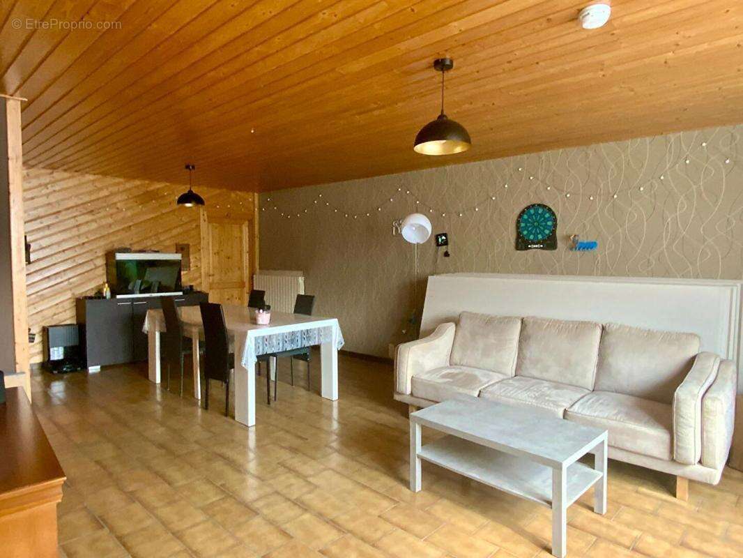 Maison à CONTREXEVILLE