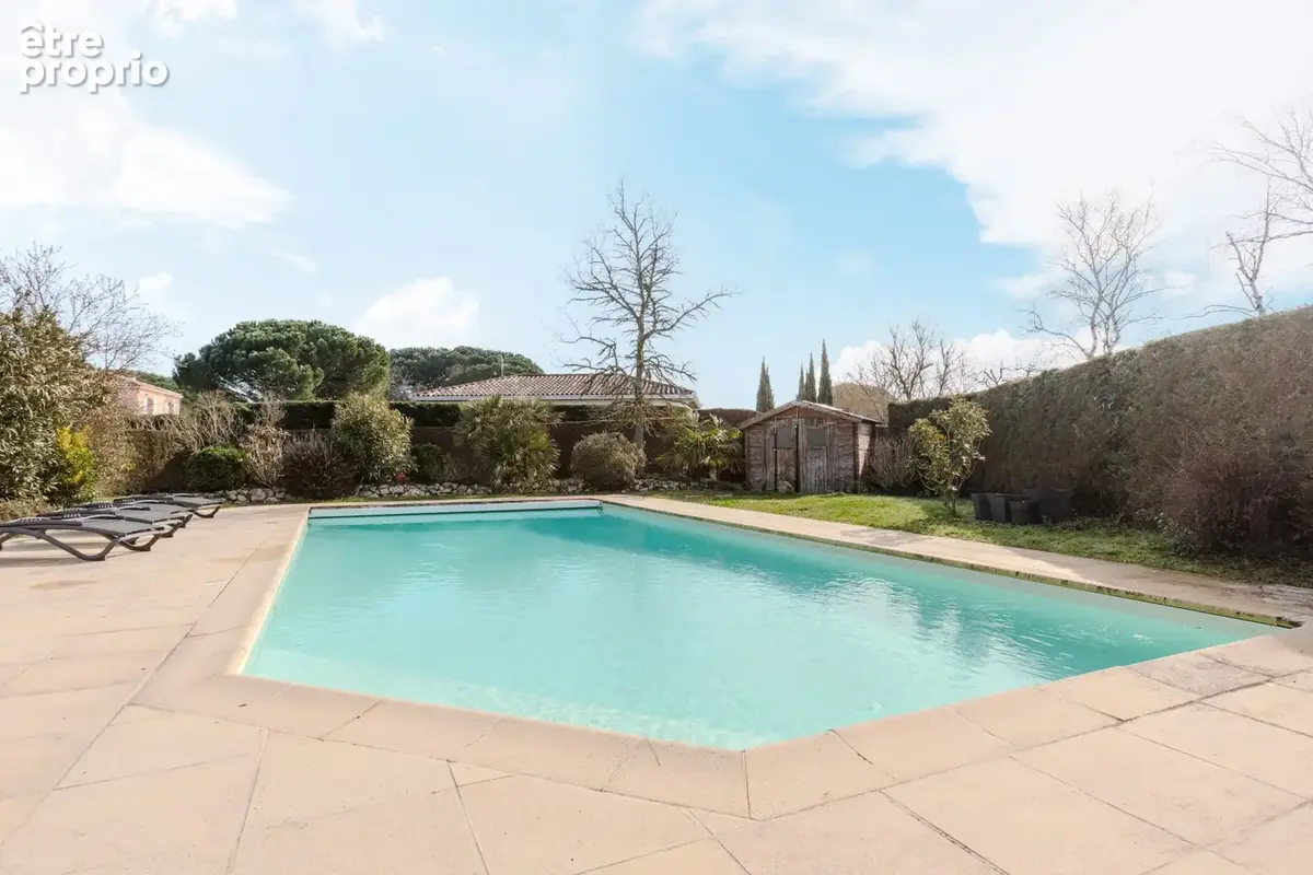 EXCLUSIVITE - Villa de 155m2 avec piscine, double garage de 54m2 le tout implanté sur un terrain de 1380m2 - photo 4