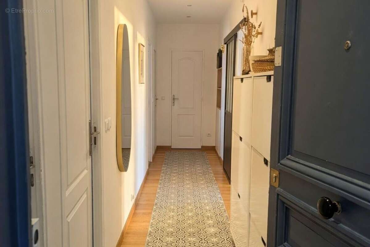 Appartement à SAINT-MAUR-DES-FOSSES