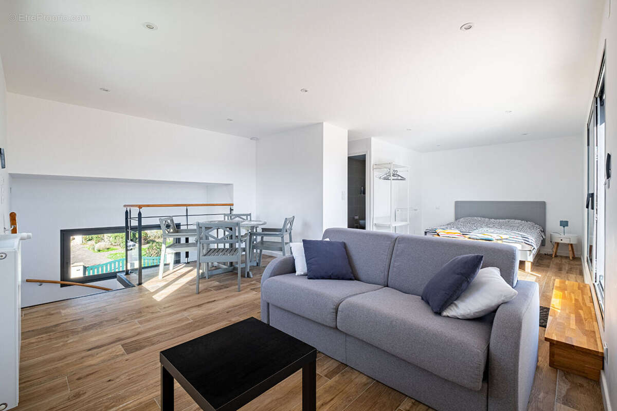 Maison à LA TURBALLE