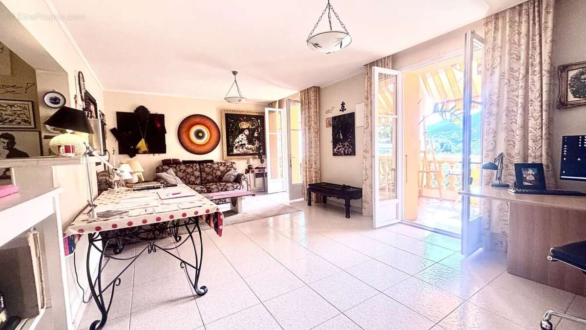 Appartement à ROQUEBRUNE-CAP-MARTIN