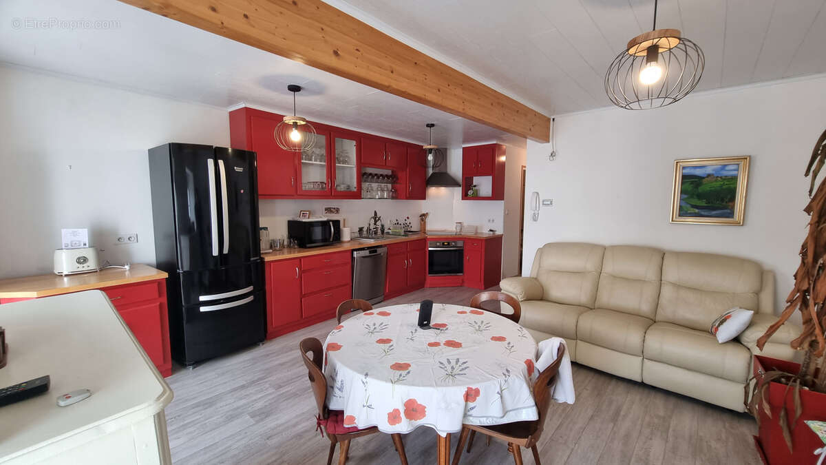 Maison à COUCOURON