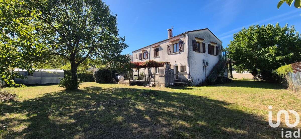 Photo 2 - Maison à CAZILHAC