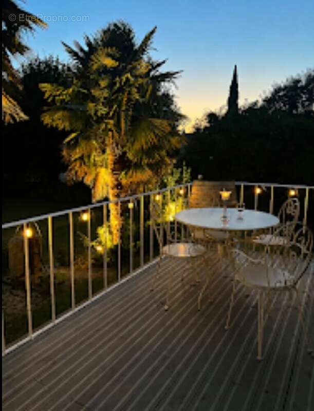 Grande maison dans un cadre paisible avec des magnifiques jardins - photo 19