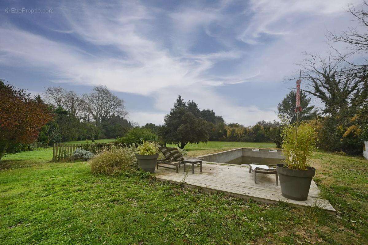 Maison à CHATEAURENARD