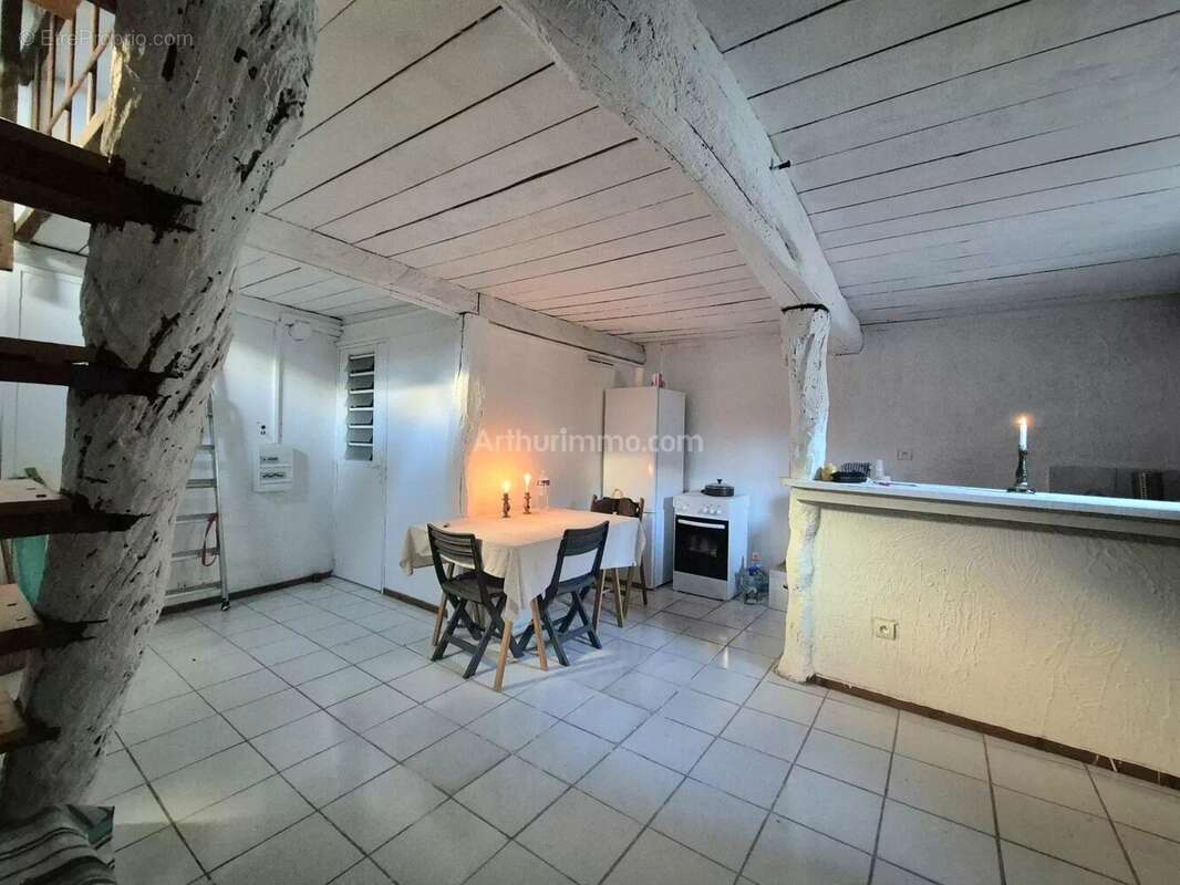 Appartement à GONFARON
