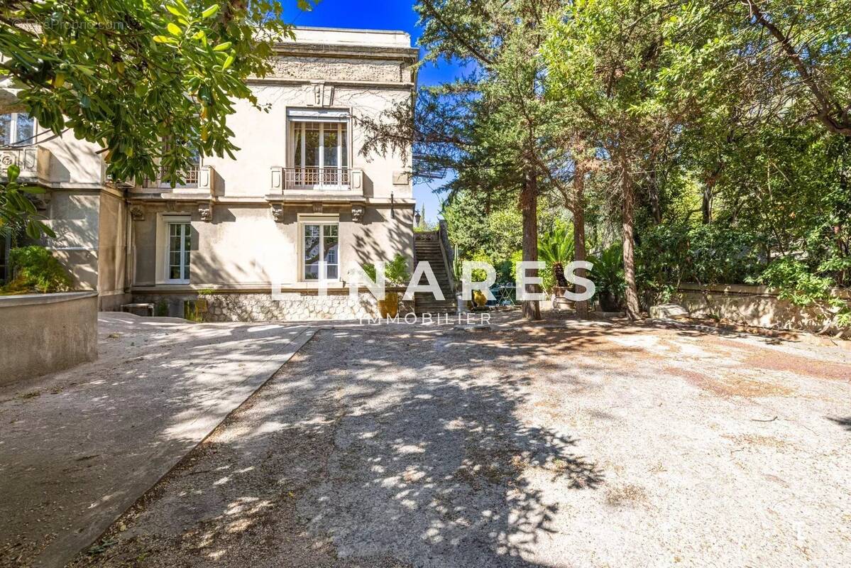 Appartement à MARSEILLE-8E