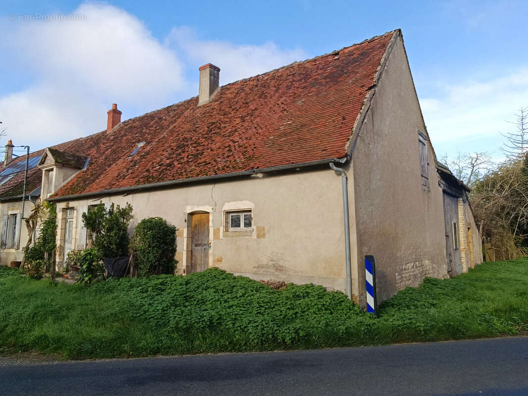 Maison à GARIGNY