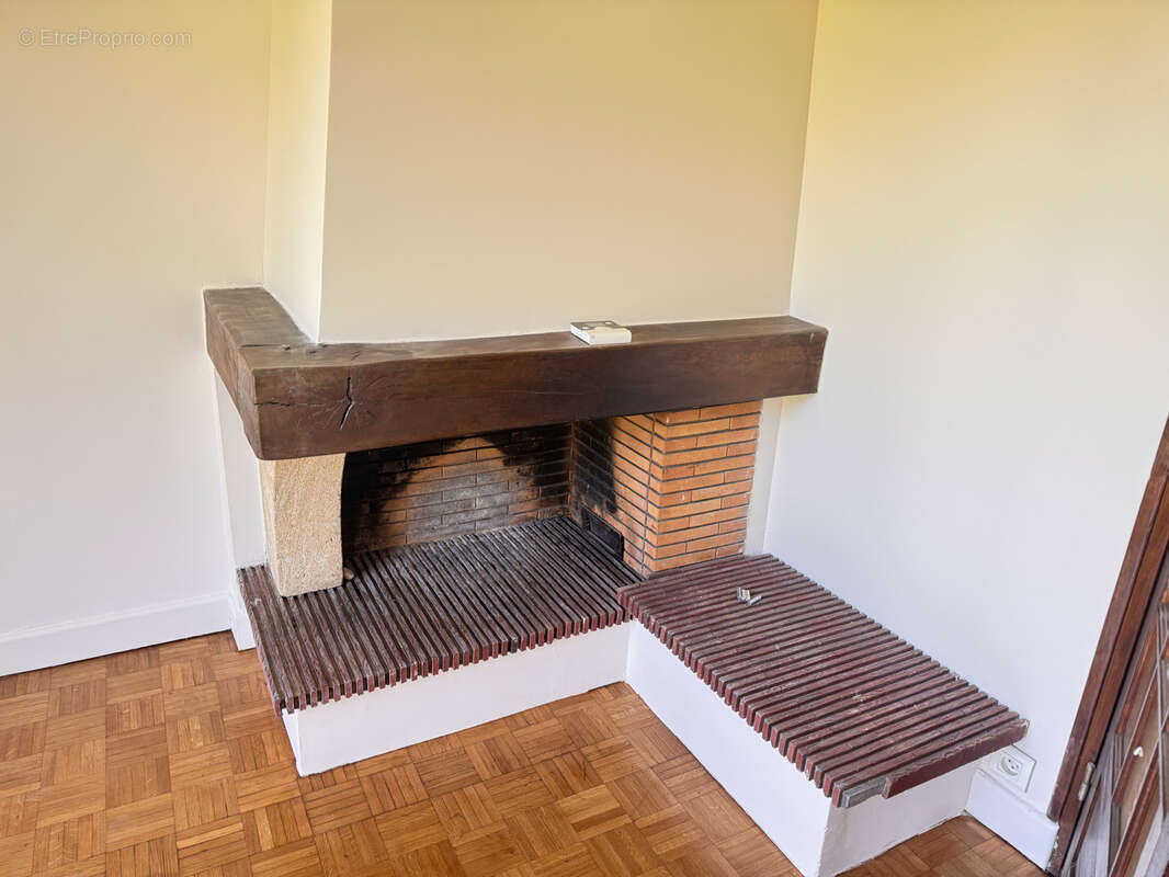 Maison à MONCEAUX-SUR-DORDOGNE